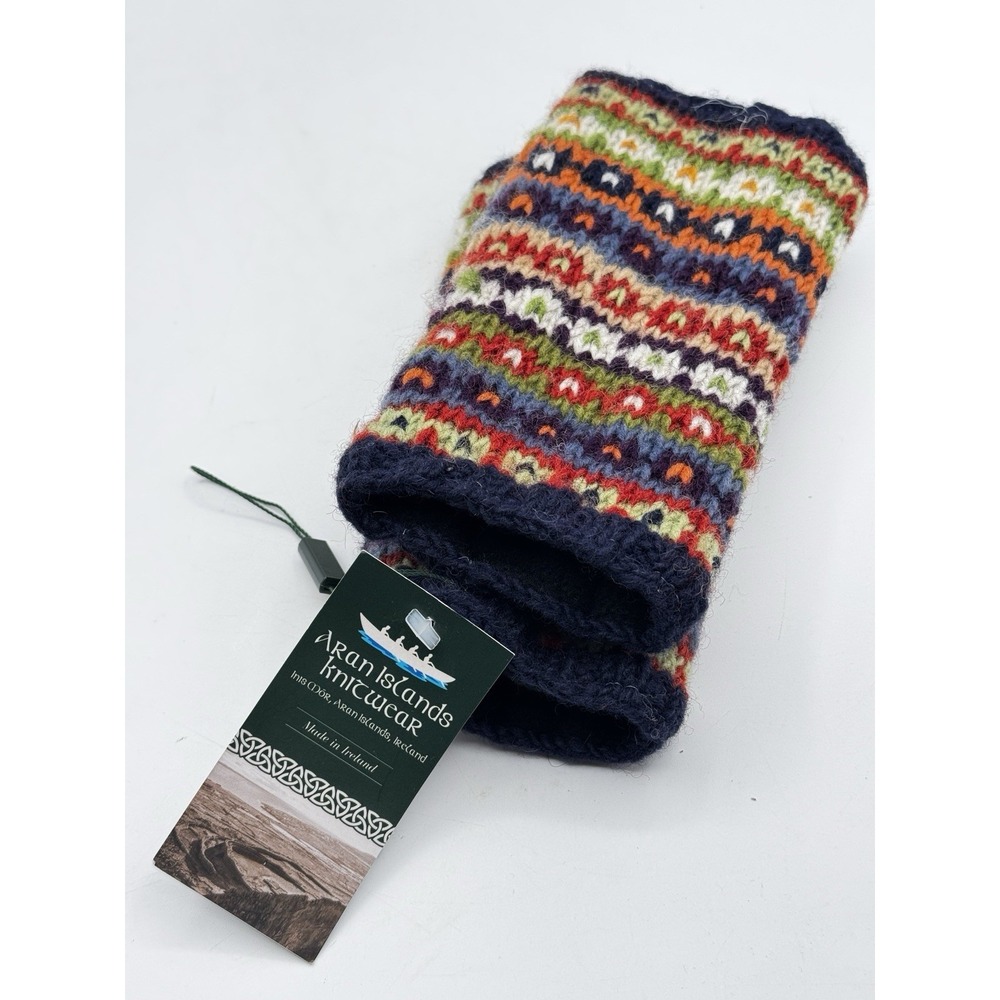 Aran Island Knitwear Aran Cable Wool Hand Warmers & Mittens Fair Isle Pattern